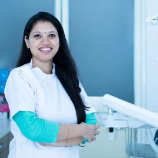 Best dentist at Kroma Dental Clinic in Gandhinagar